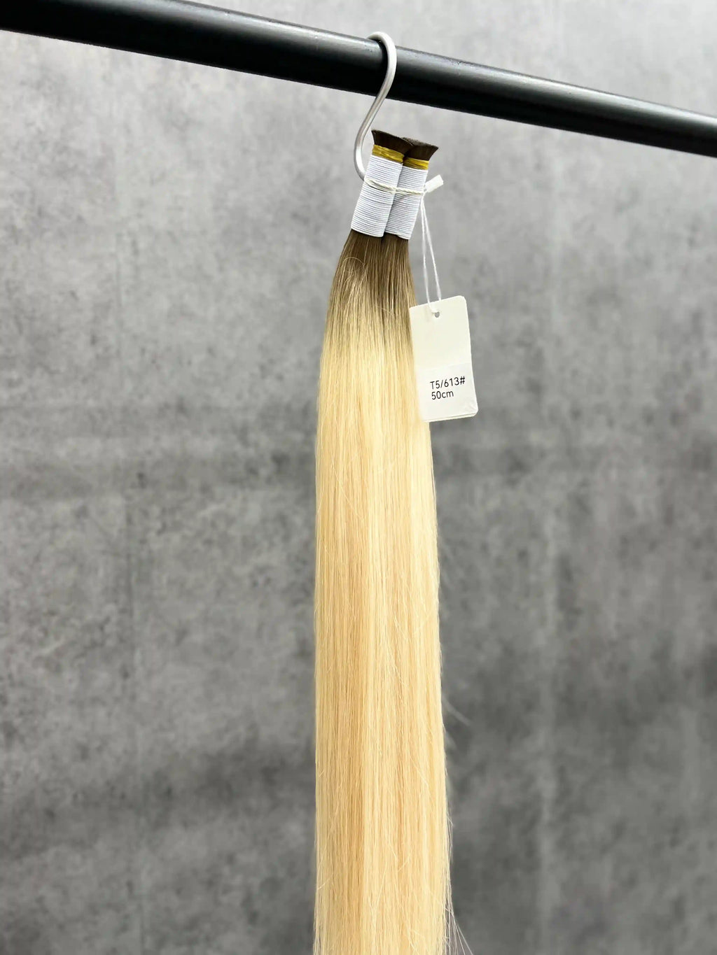 20 Inch T-Shaped Straight Hair With Two-Tone Ends For Hair Extensions And Braids | No Weft | 100% Human Hair
