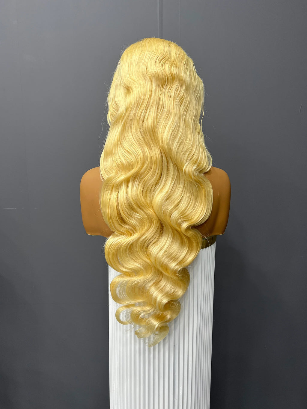 180% Blonde 613# Body Wave HD Lace Color Wig | 4x4,5x5 Closure | 100% Human Hair | Boruihair