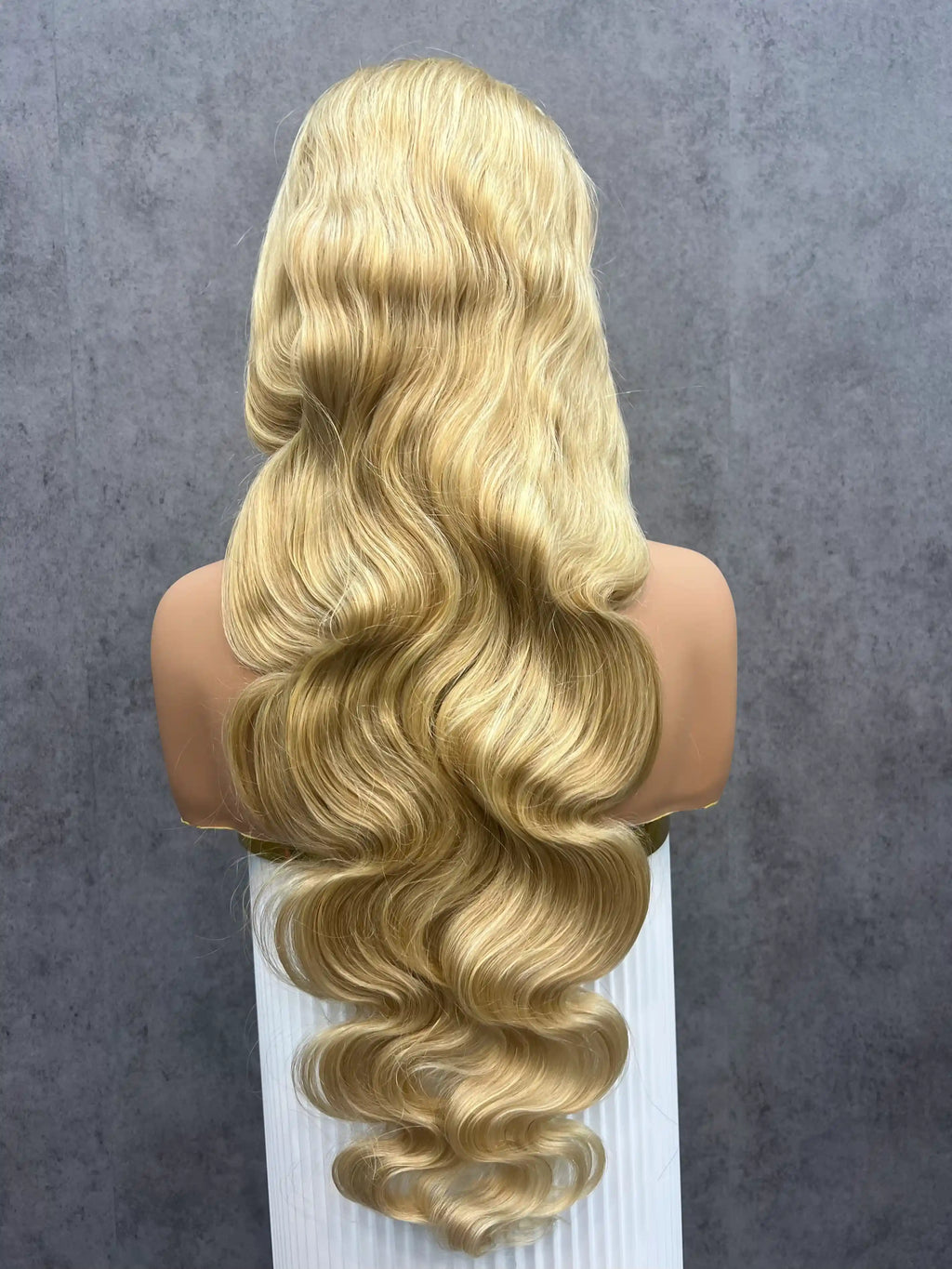 200% Blonde 18/613# Body Wave HD Lace Color Wig | 13x4,13x6 Frontal | 100% Human Hair | Boruihair