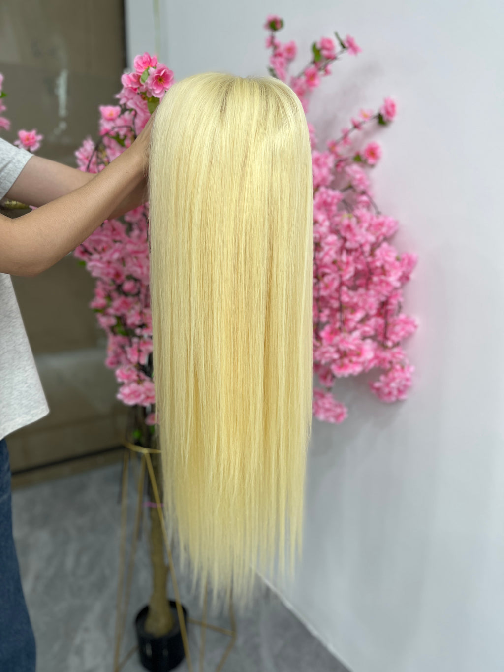 180% Blonde 613# Straight HD Lace Color Wig | 4x4,5x5 Closure | 100% Human Hair | Boruihair