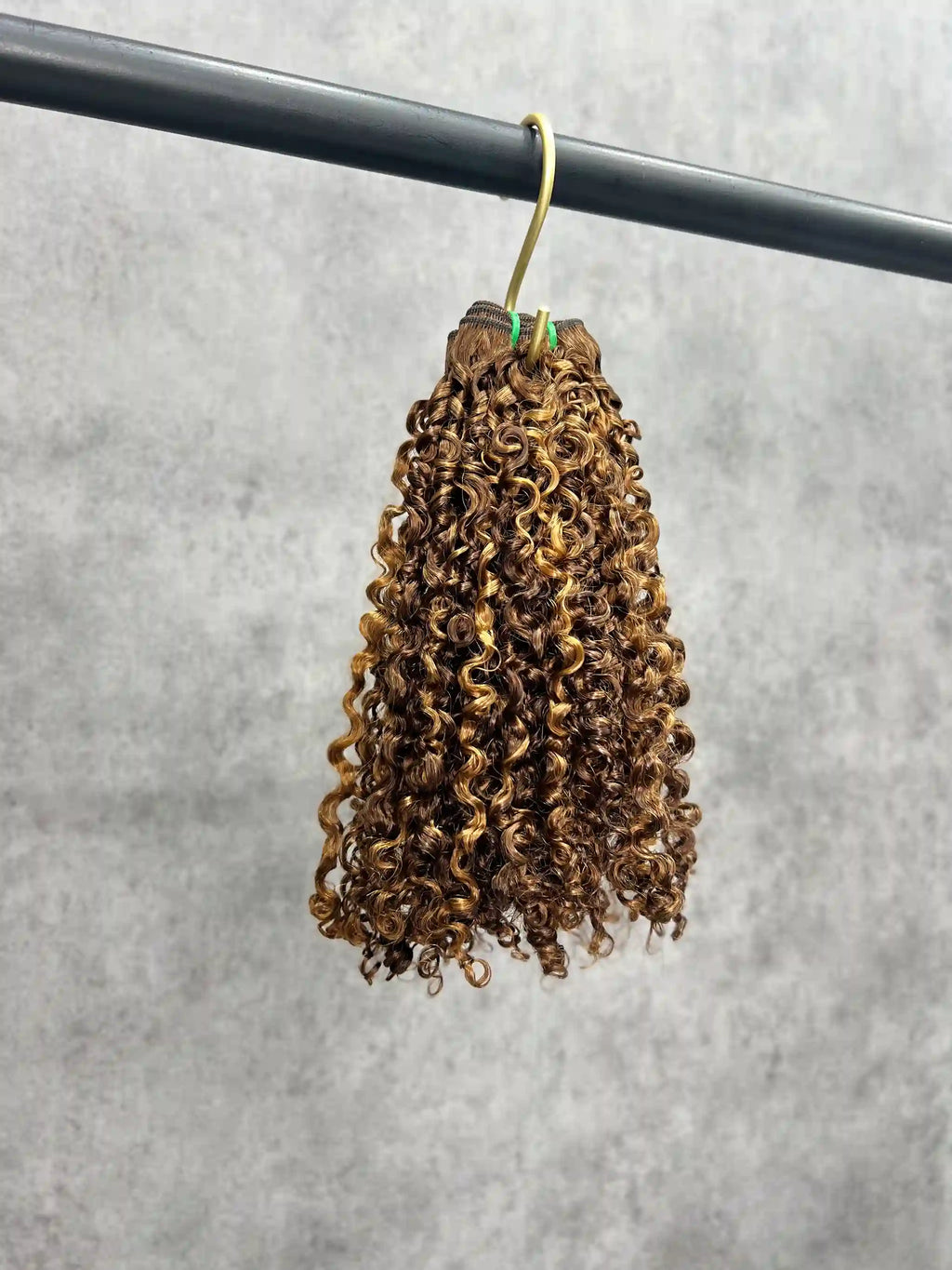 1PC Color P4/27 Pixie Curly SDD Hair Bundles | 12–30 Inch | Boruihair | 100% Human Hair