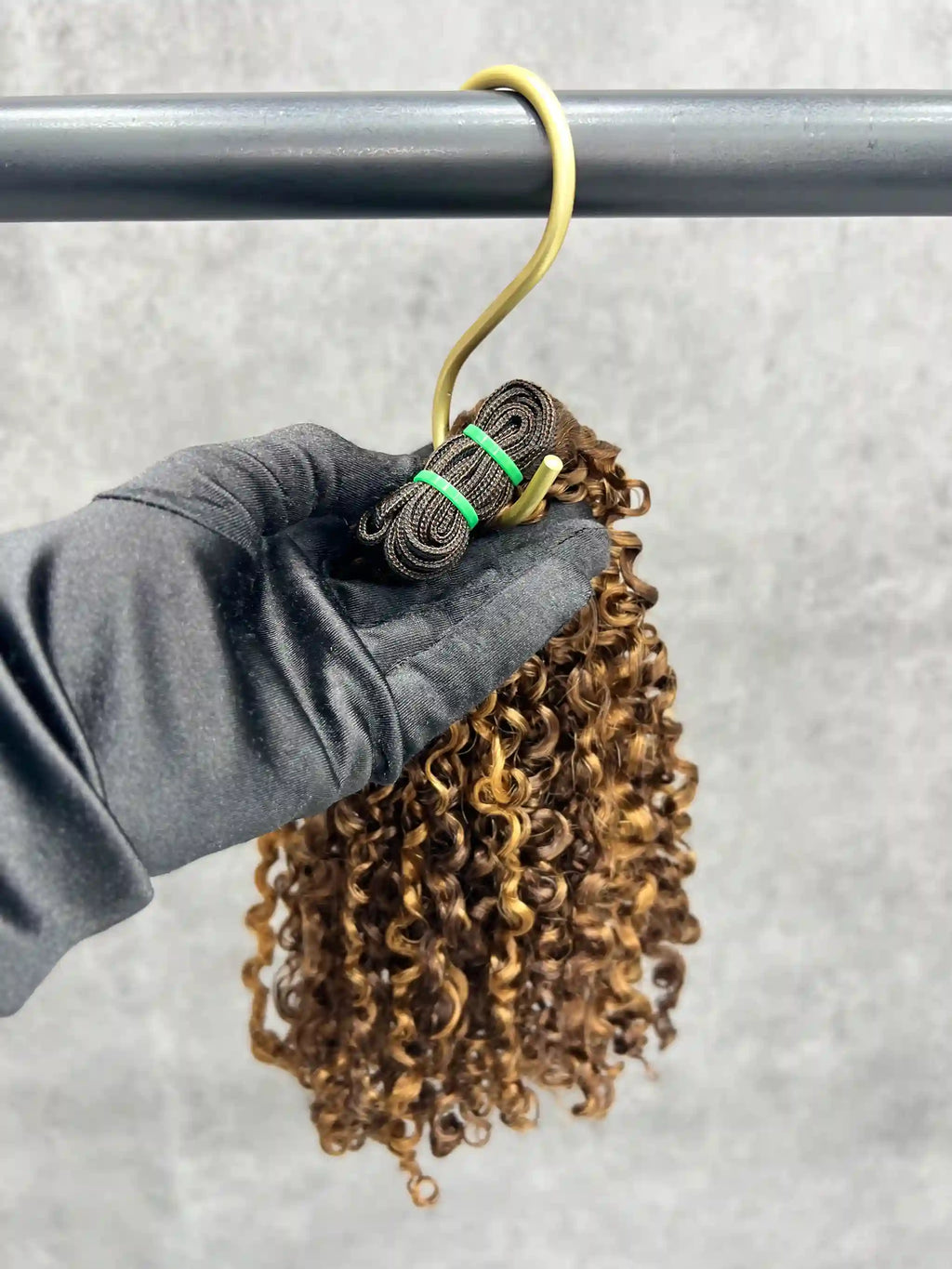 1PC Color P4/27 Pixie Curly SDD Hair Bundles | 12–30 Inch | Boruihair | 100% Human Hair