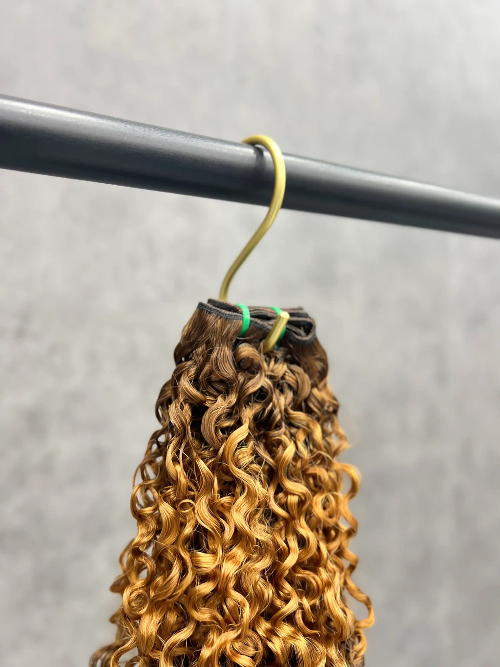 1PC Color T4/27 Pixie Curly SDD Hair Bundles | 12–30 Inch | Boruihair | 100% Human Hair