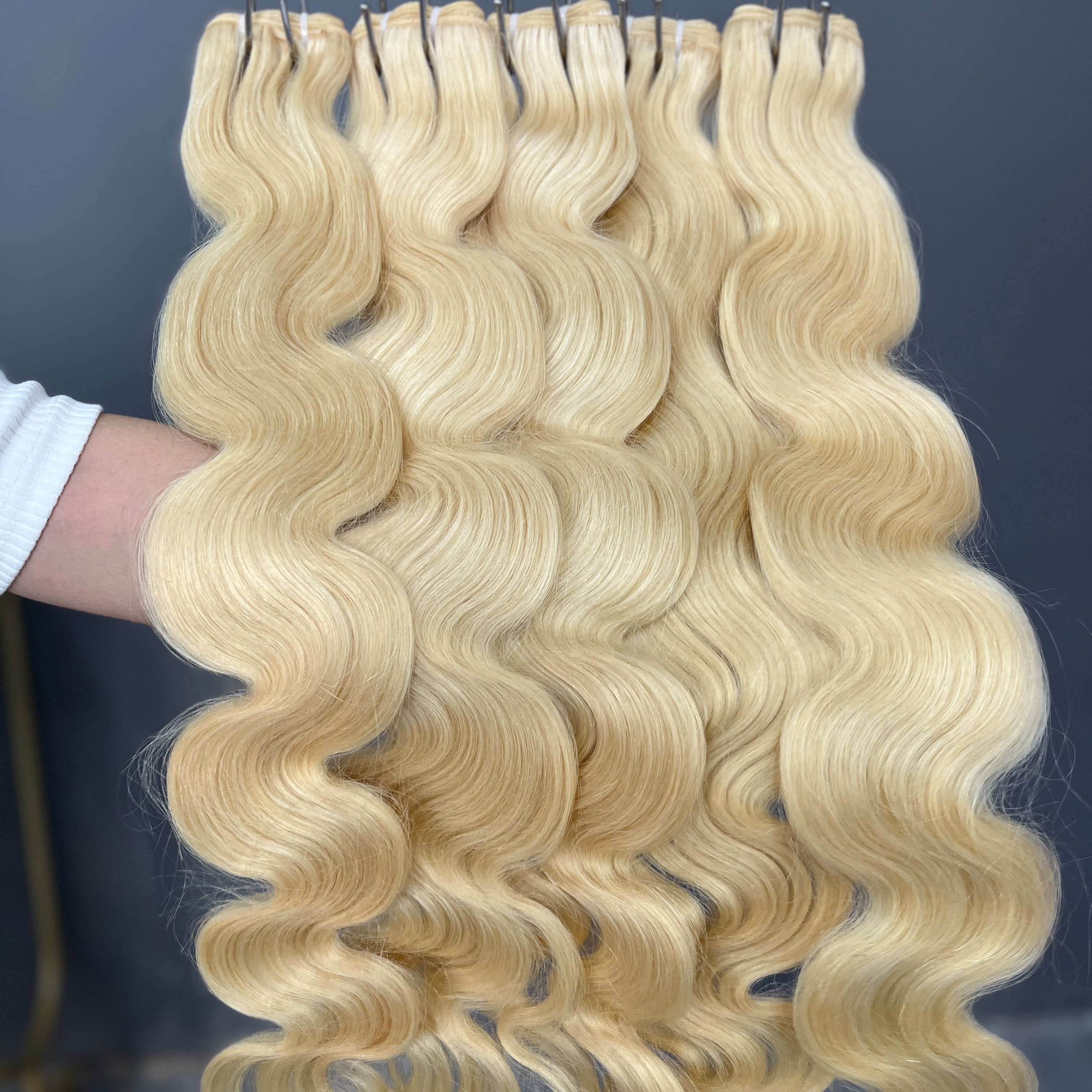 4PCS 613 Blonde Raw Hair Body Wave Hair Bundles 100% human hair